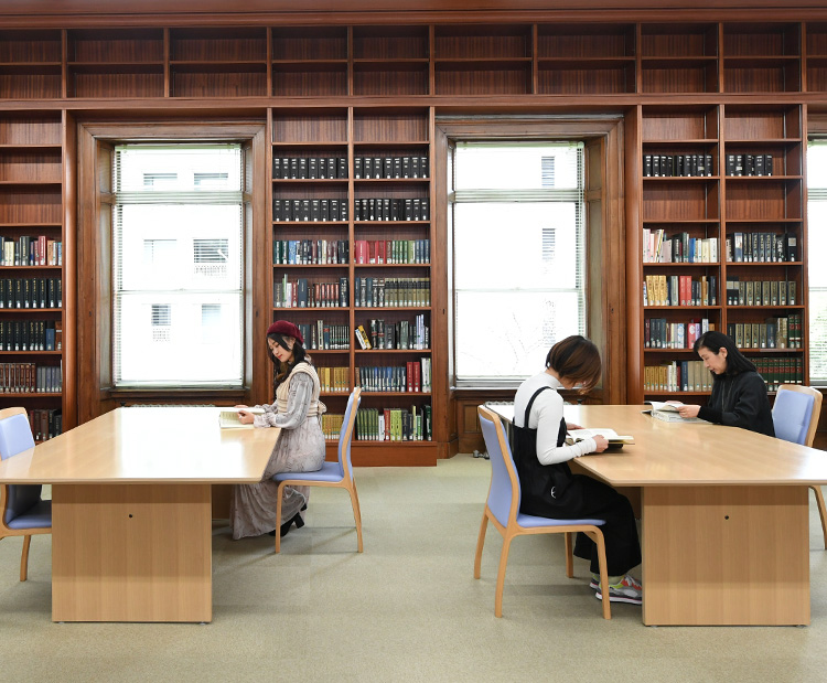 大阪府立中之島図書館の自習室